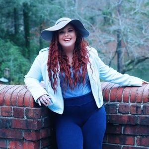 Meet your Posher, Kasey